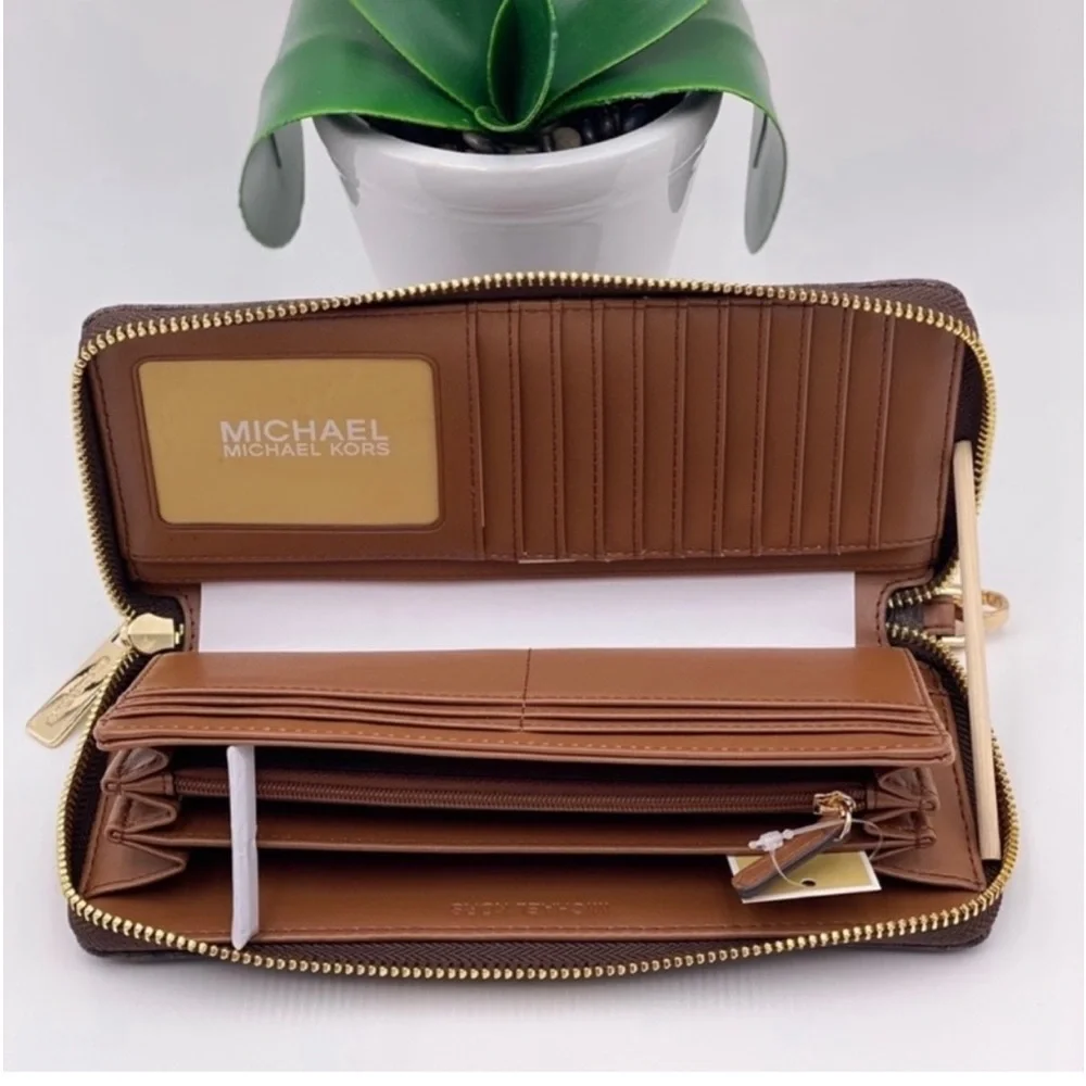 Michael Kors Large Continental Wallet Wristlet